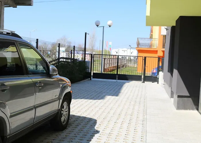 сем. павлови Apartment Obzor